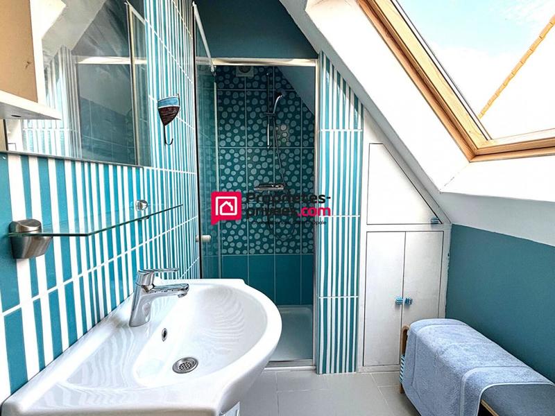 Maison - 100 m² - 6 pièces