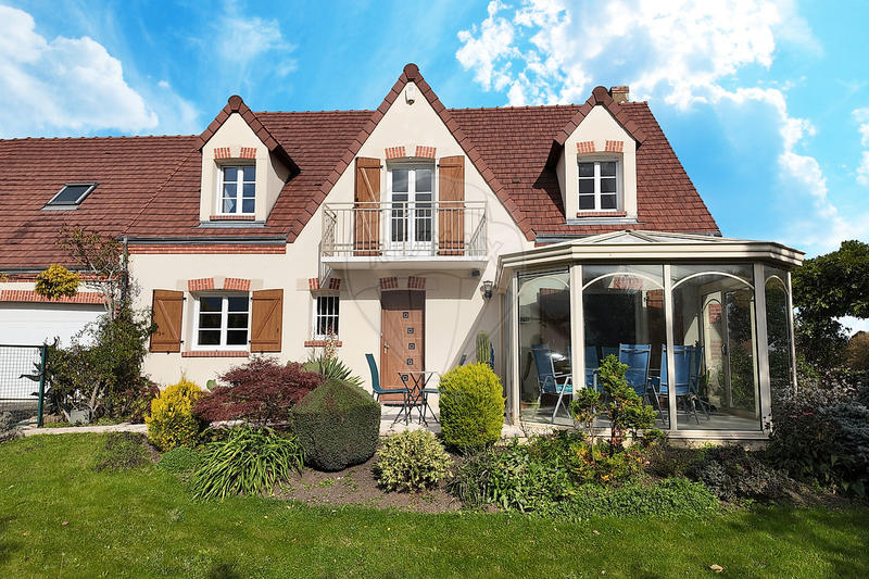 Maison - 170 m² - 7 pièces