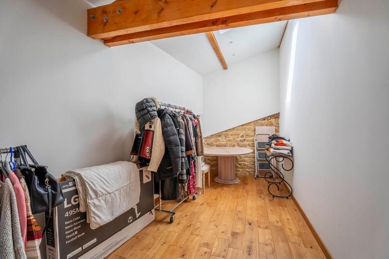 Maison - 186 m² - 5 pièces