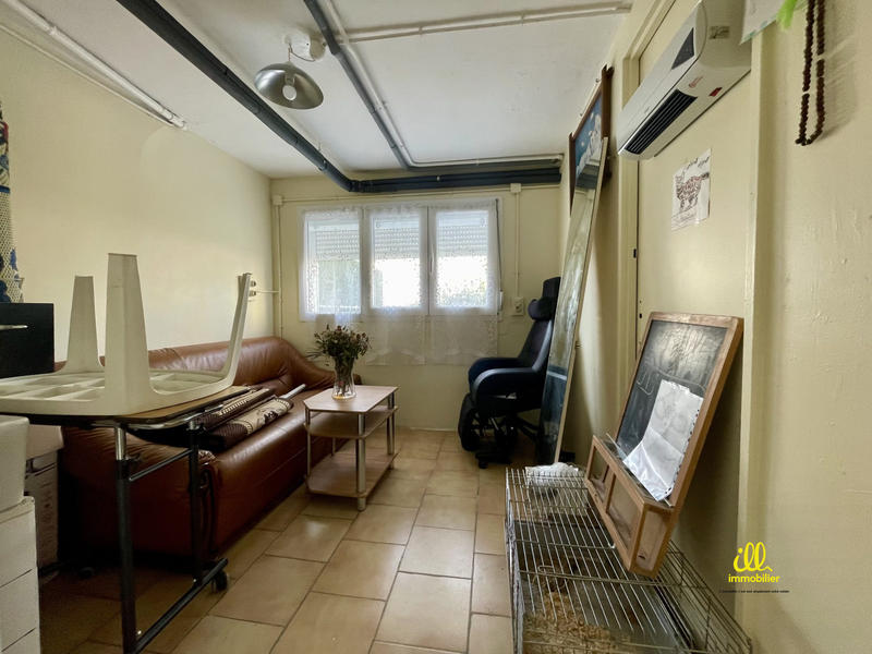 Maison - 99 m² - 5 pièces