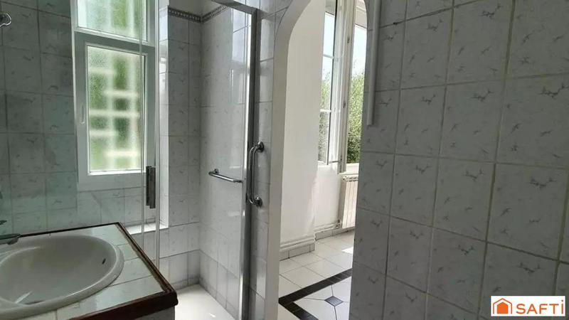 Maison - 151 m² - 7 pièces