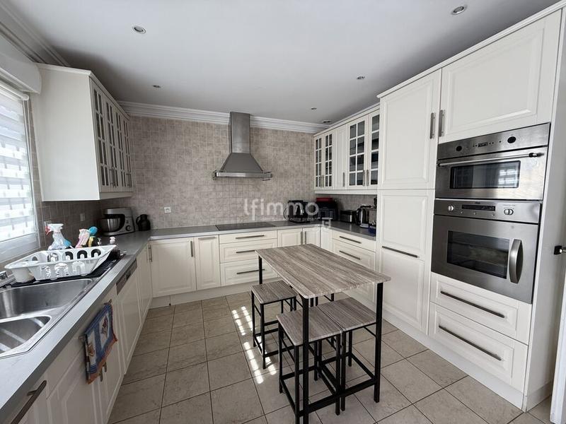 Maison - 150 m² - 7 pièces