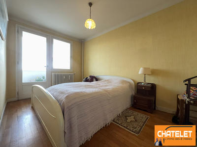 Appartement - 79 m² - 4 pièces