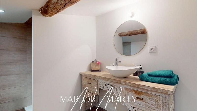 Maison - 269 m² - 9 pièces