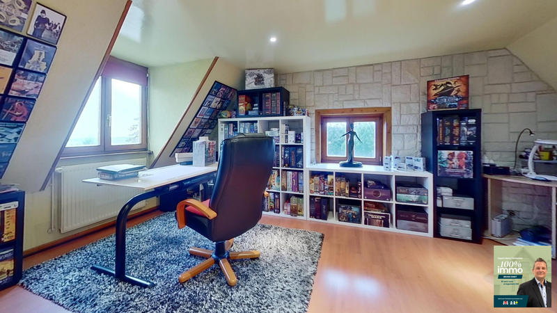 Maison - 200 m² - 6 pièces