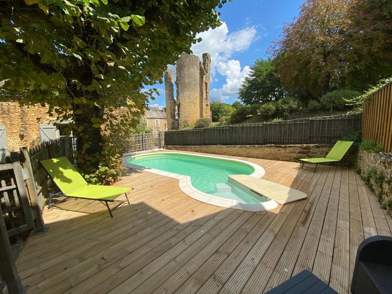 Maison de ville - 334 m² - 7 pièces