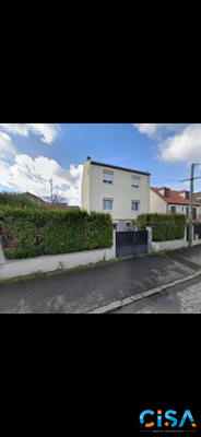 Maison traditionnelle - 80 m² - 4 pièces