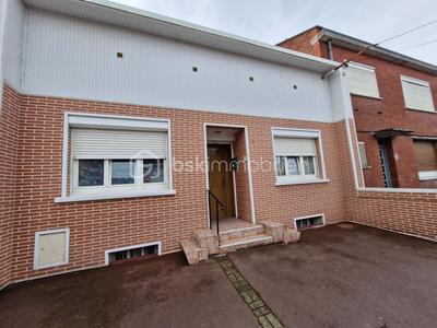 Pavillon - 85 m² - 4 pièces