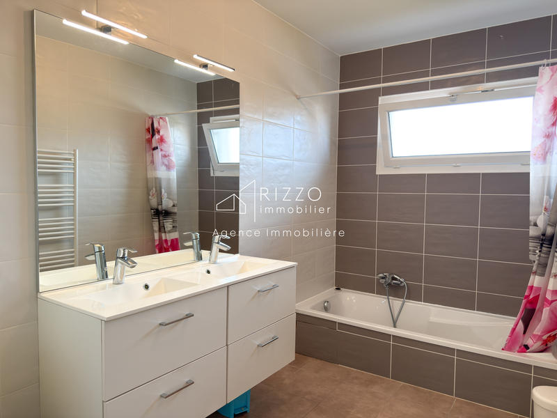 Maison - 129 m² - 6 pièces