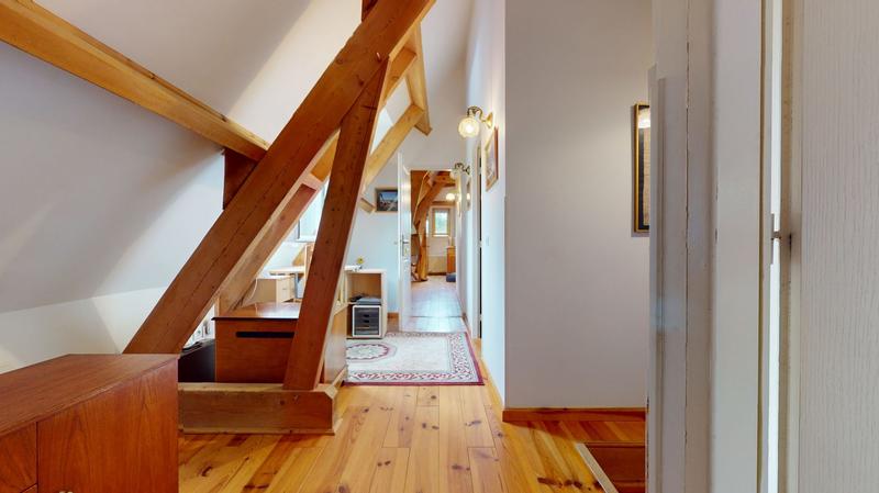 Maison traditionnelle - 140 m² - 5 pièces