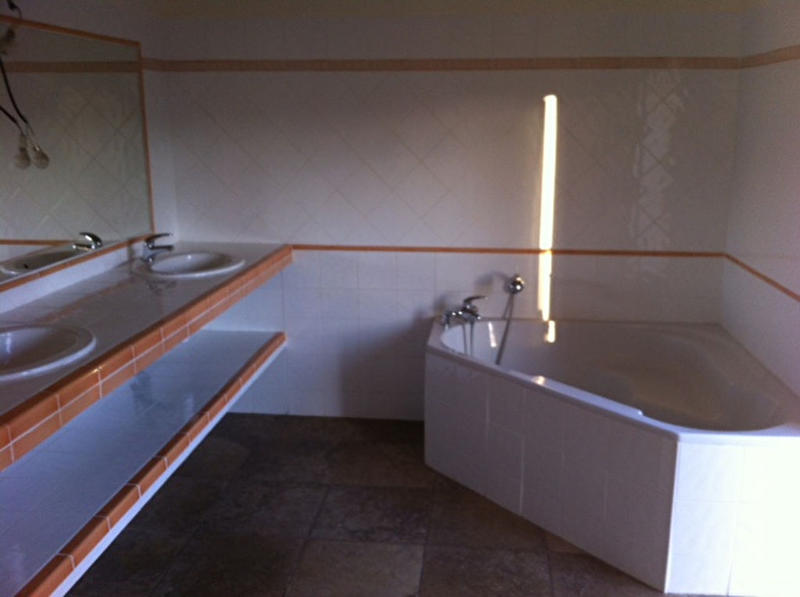 Maison - 257 m² - 7 pièces