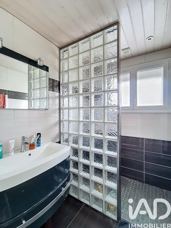 Maison - 138 m² - 7 pièces