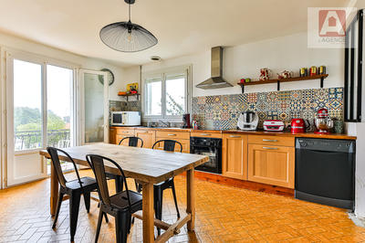 Maison - 111 m² - 5 pièces