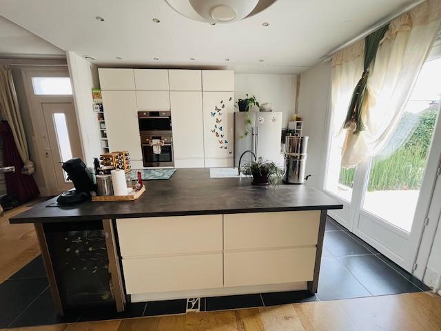 Maison - 220 m² - 7 pièces