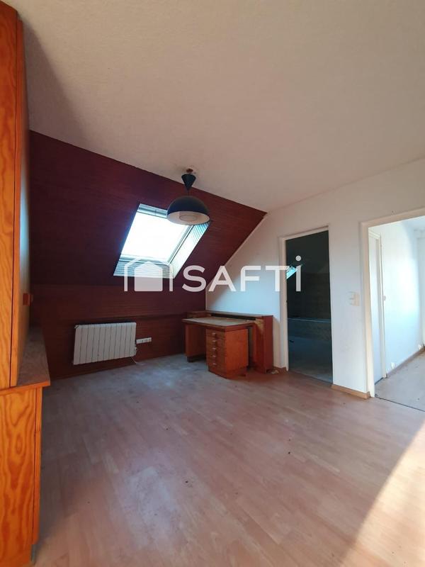 Maison - 202 m² - 9 pièces