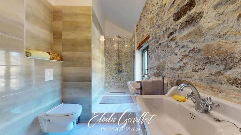 Demeure - 290 m² - 11 pièces