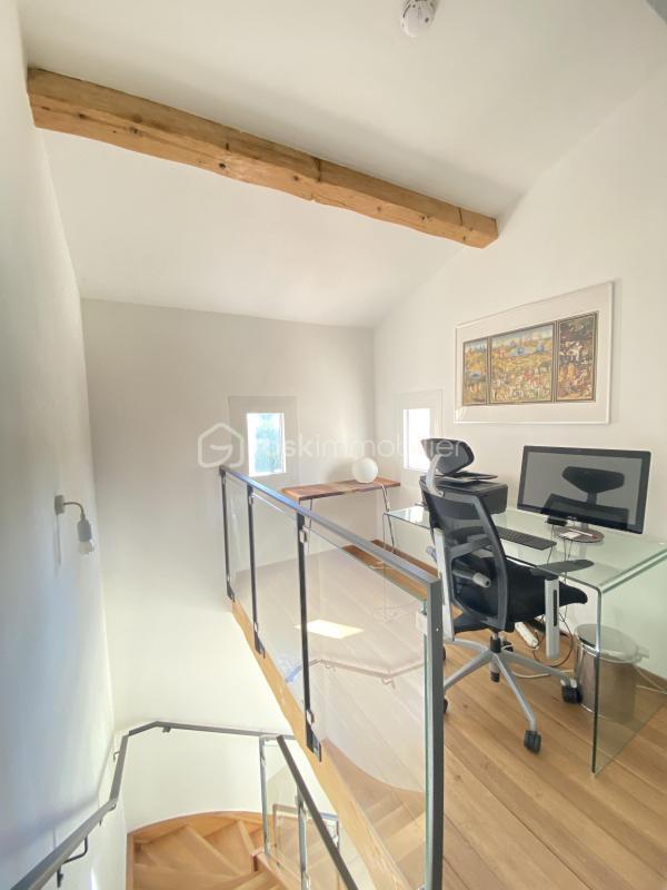 Villa - 185 m² - 6 pièces