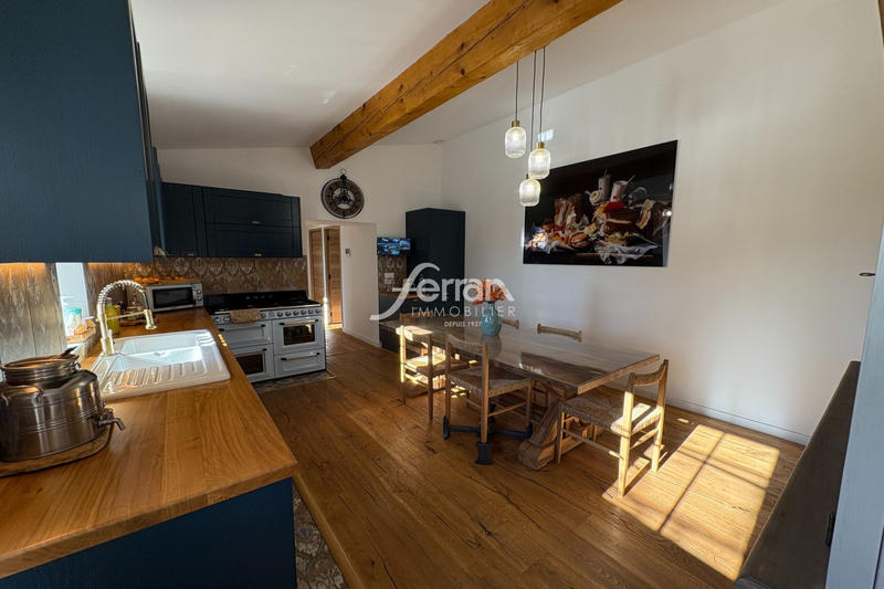 Maison - 170 m² - 8 pièces