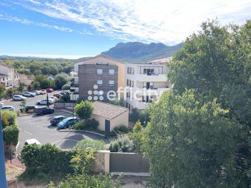 Appartement - 77 m² - 3 pièces