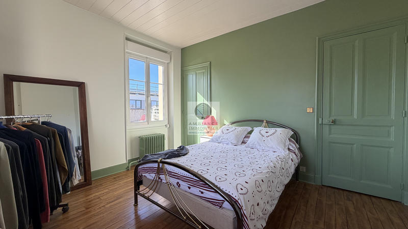 Maison - 306 m² - 10 pièces