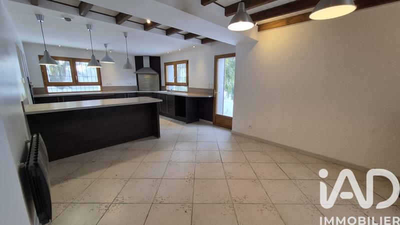 Maison - 140 m² - 6 pièces