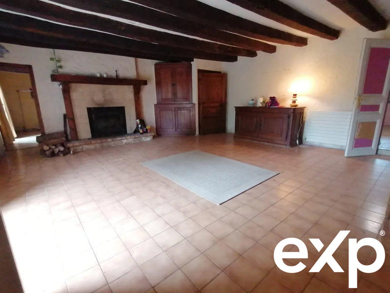 Maison traditionnelle - 141 m² - 6 pièces