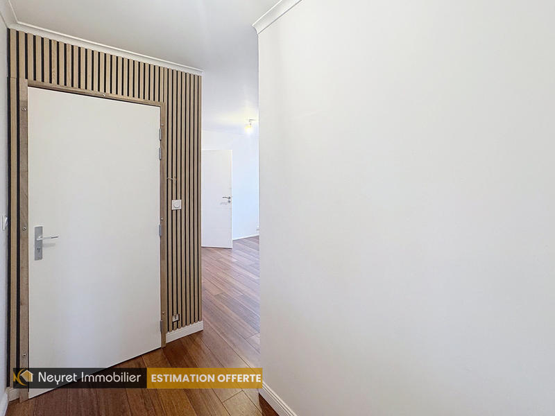 Appartement - 82 m² - 4 pièces