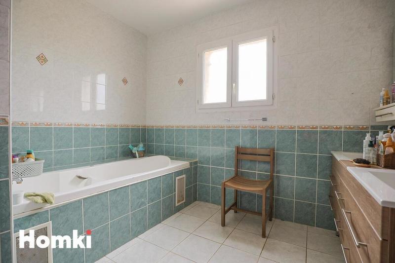 Maison - 200 m² - 4 pièces