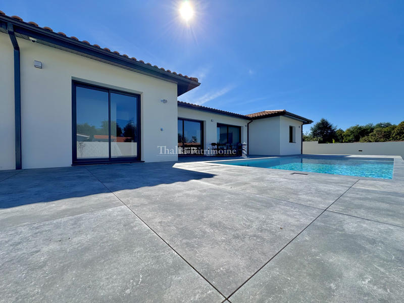 Maison - 145 m² - 5 pièces