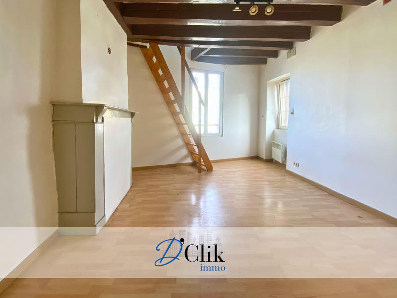 Maison - 223 m² - 8 pièces