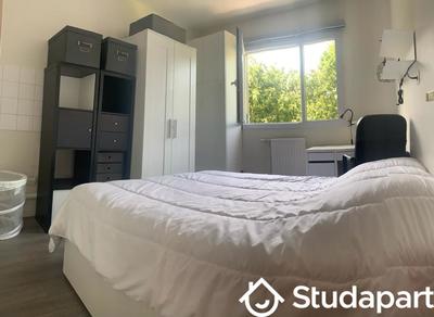 Chambre - 10 m² - 1 pièce