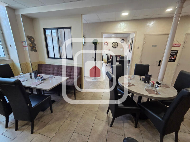 Immeuble - 11 pièces