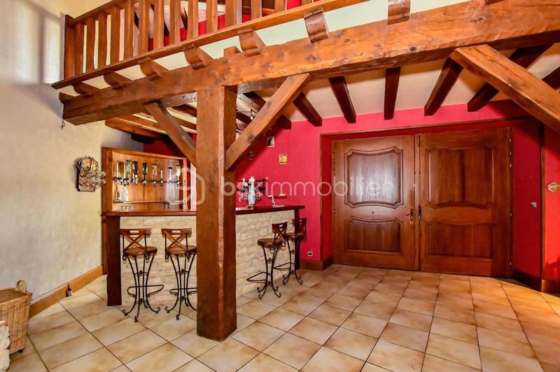 Maison de ville - 260 m² - 6 pièces