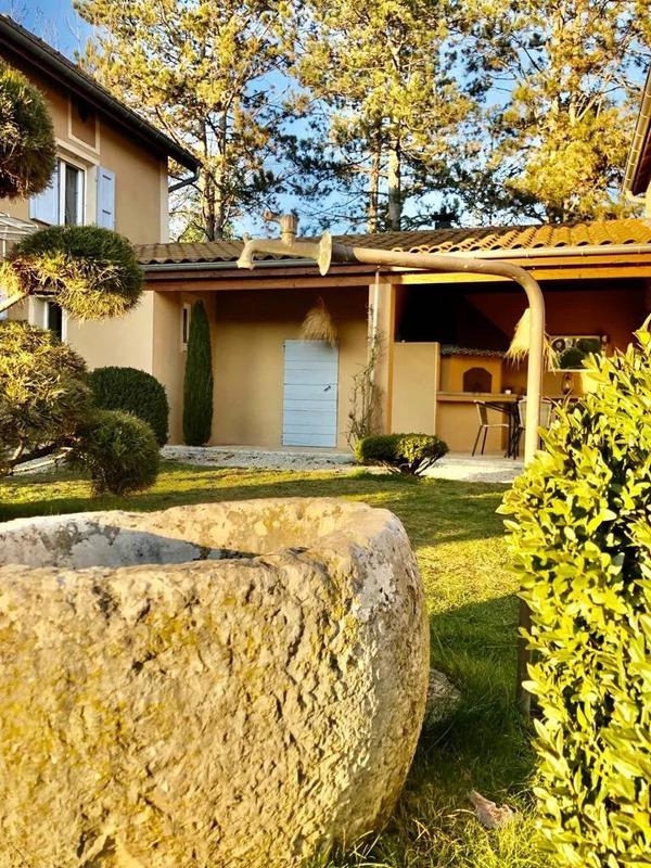 Maison - 210 m² - 6 pièces