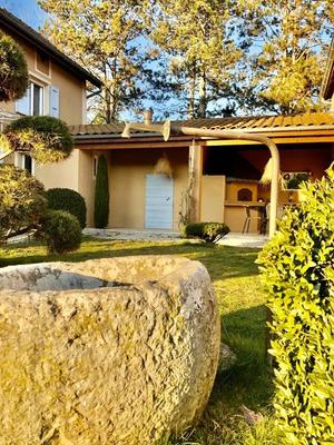 Maison - 210 m² - 6 pièces