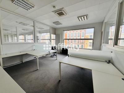 Bureau - 420 m²