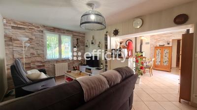 Maison - 100 m² - 5 pièces