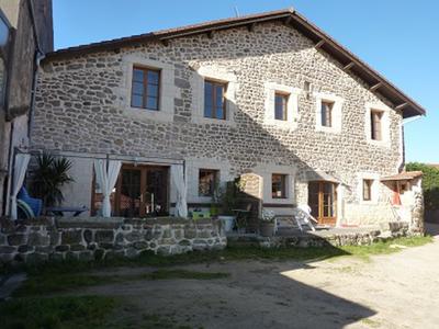 Maison - 97 m² - 4 pièces