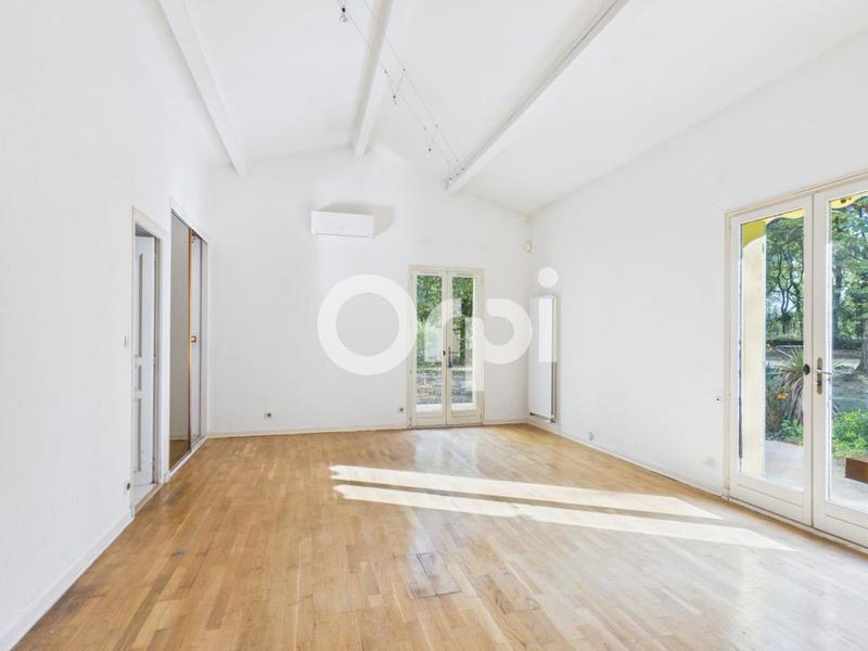 Maison - 200 m² - 6 pièces