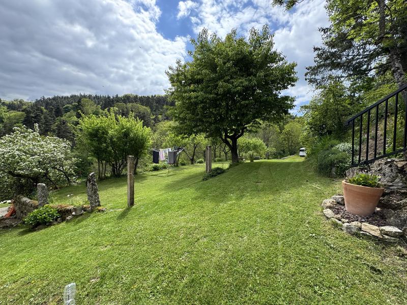 Corps de ferme - 250 m² - 7 pièces