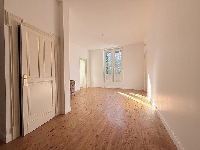 Manoir - 448 m² - 12 pièces