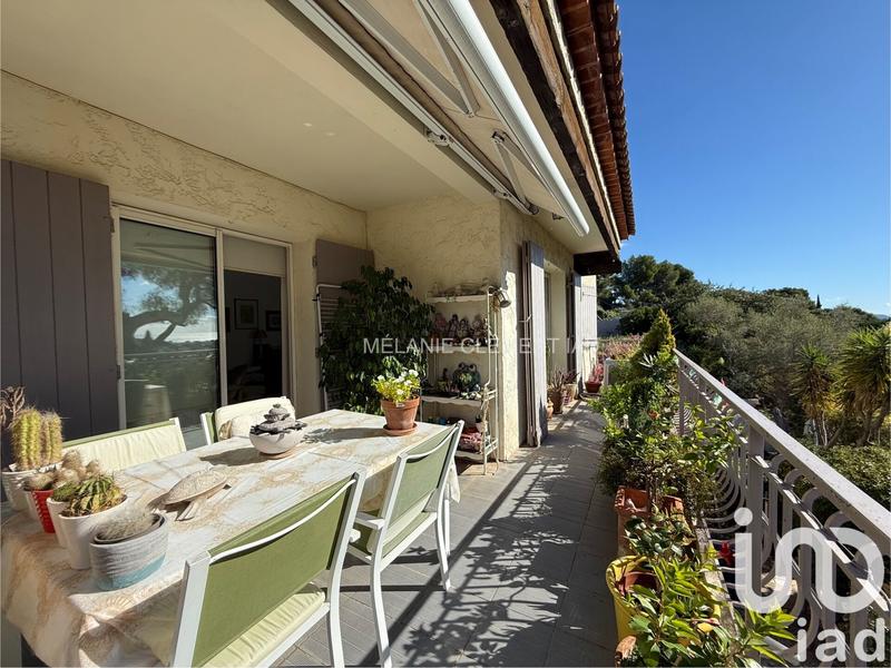 Maison - 195 m² - 7 pièces