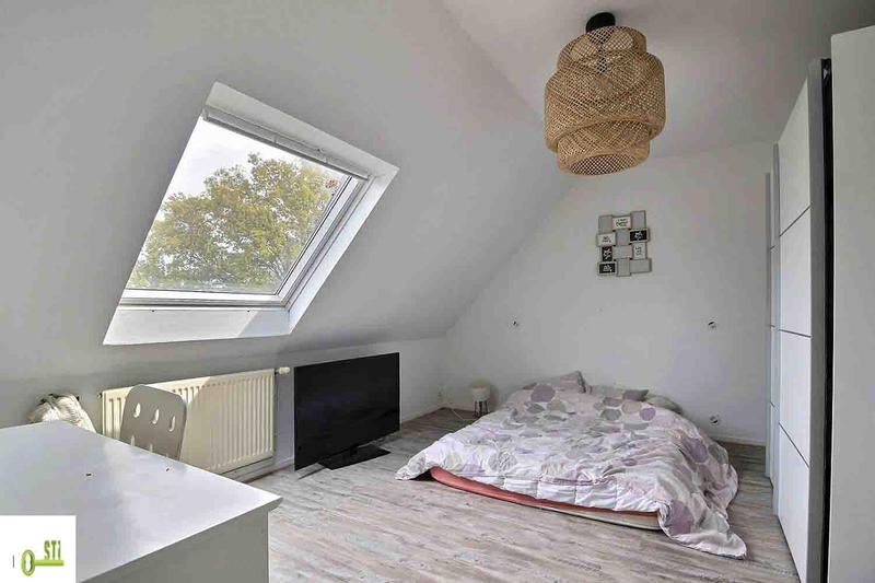 Maison - 152 m² - 8 pièces