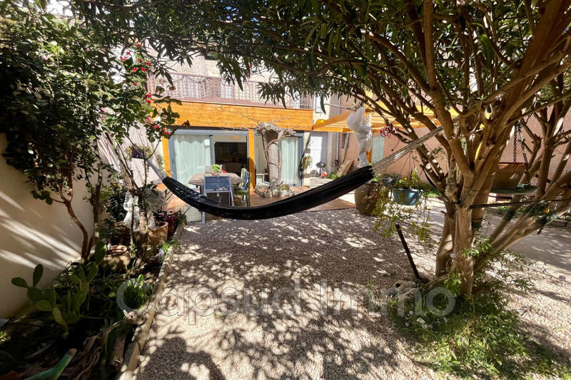 Maison - 197 m² - 8 pièces