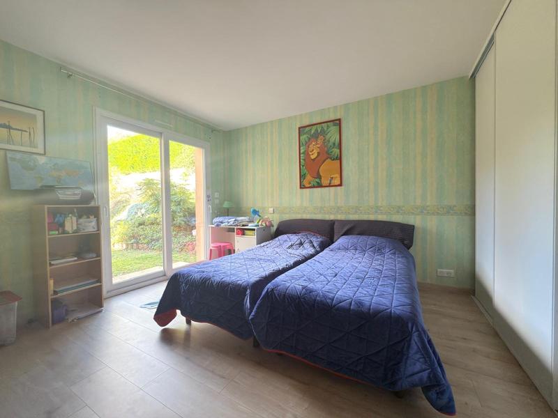 Villa - 262 m² - 9 pièces