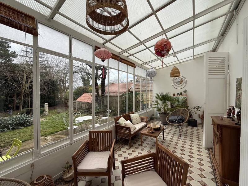 Maison - 180 m² - 6 pièces