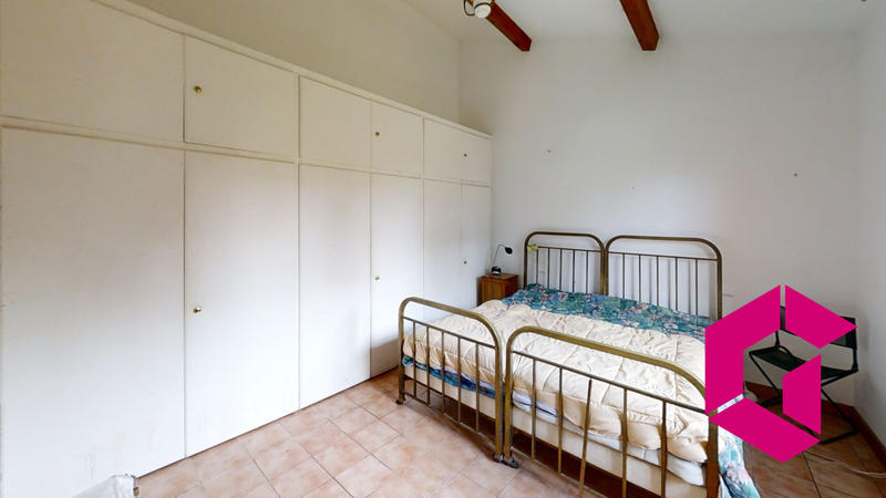 Maison - 345 m² - 6 pièces