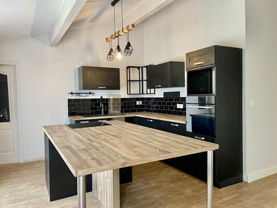 Maison - 147 m² - 6 pièces