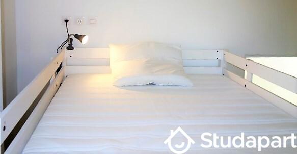 Chambre - 75 m² - 1 pièce