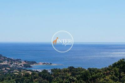 Villa - 270 m² - 6 pièces